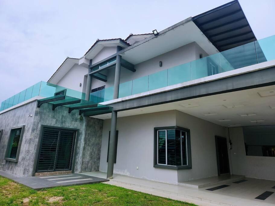 Rumah percutian 10min To Town 4br20pax Mahjong Game Karaok Ipoh
