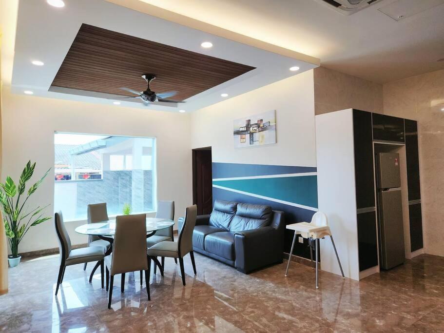 Rumah percutian 10min To Town 4br20pax Mahjong Game Karaok