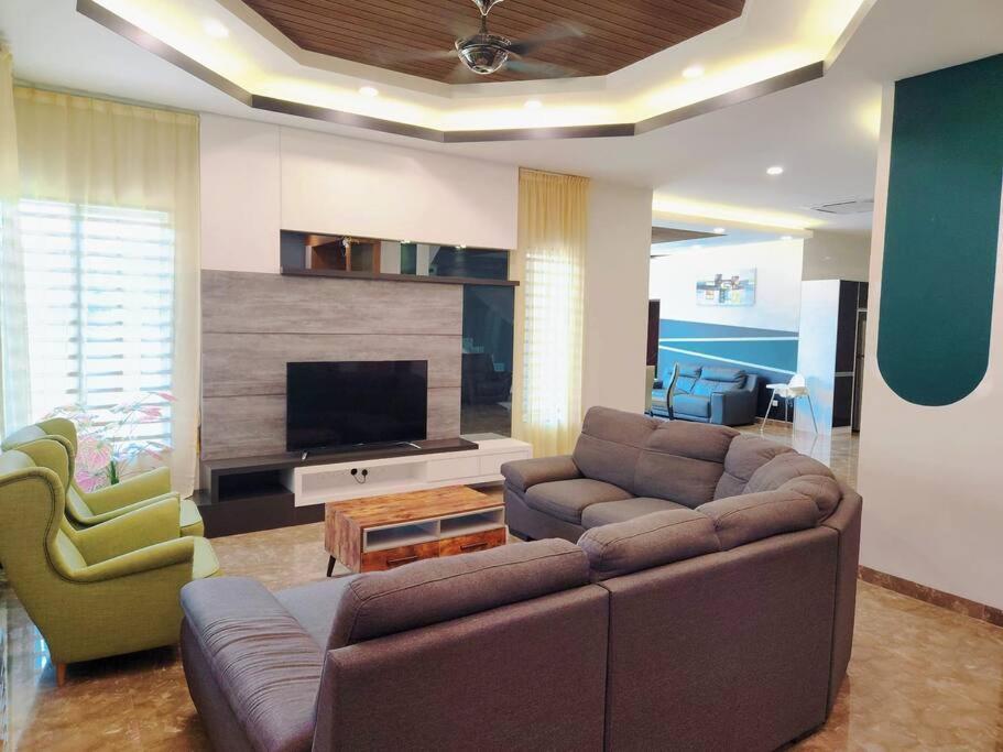 10min To Town 4br20pax Mahjong Game Karaok Rumah percutian Ipoh